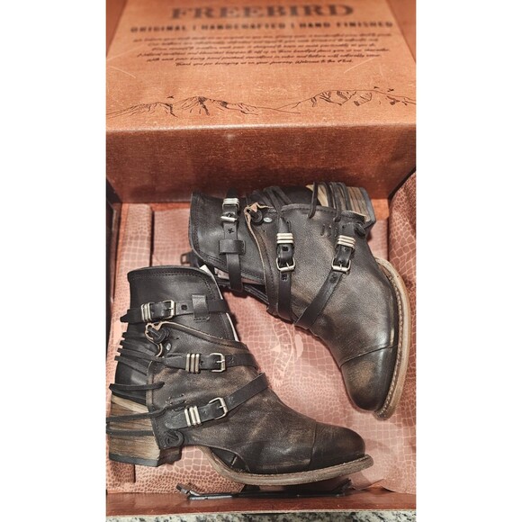 Freebird by Steven Crue Size 7 Womens New Condition Distressed Black - Picture 2 of 16